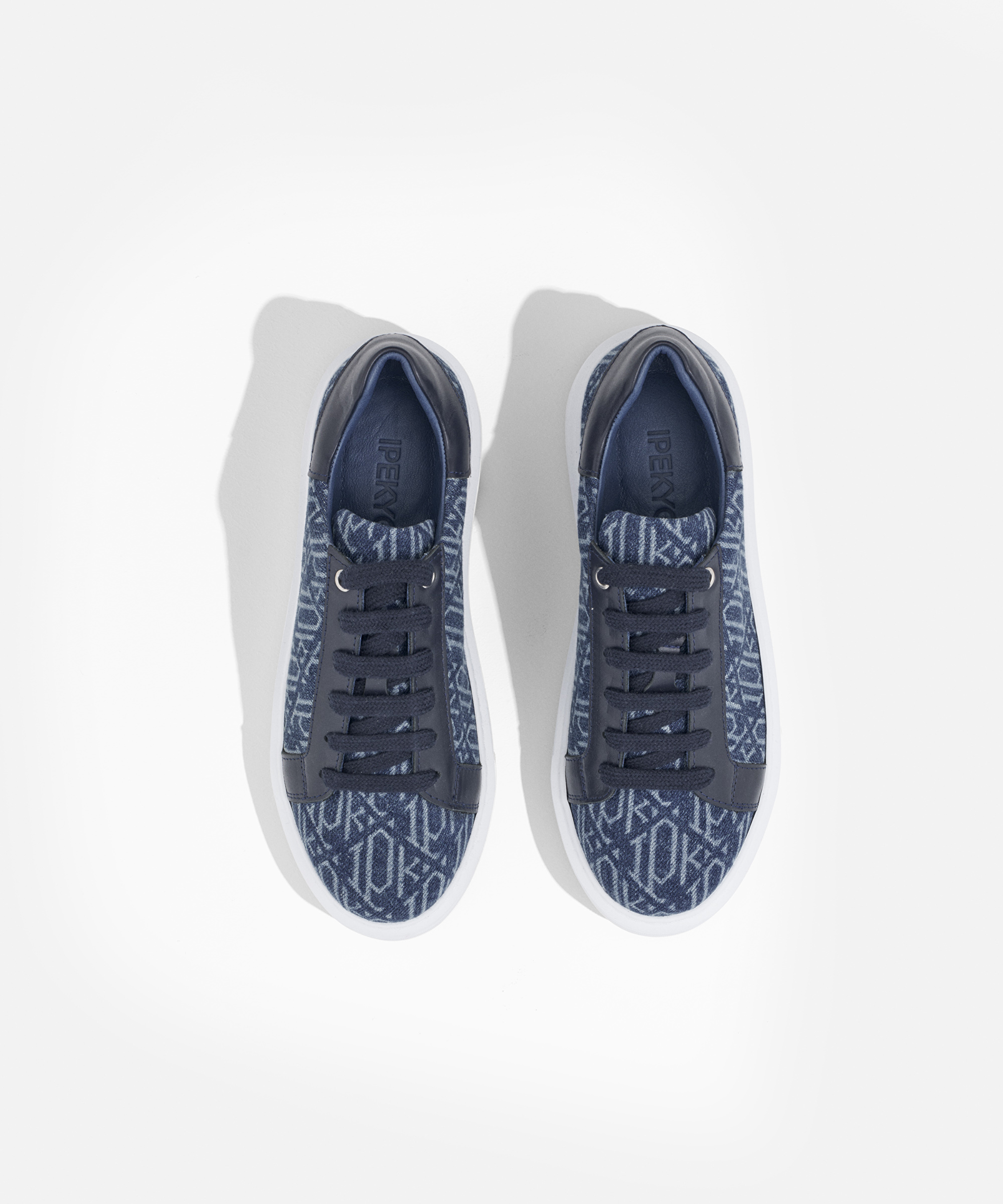 Monogram denim sneaker_2